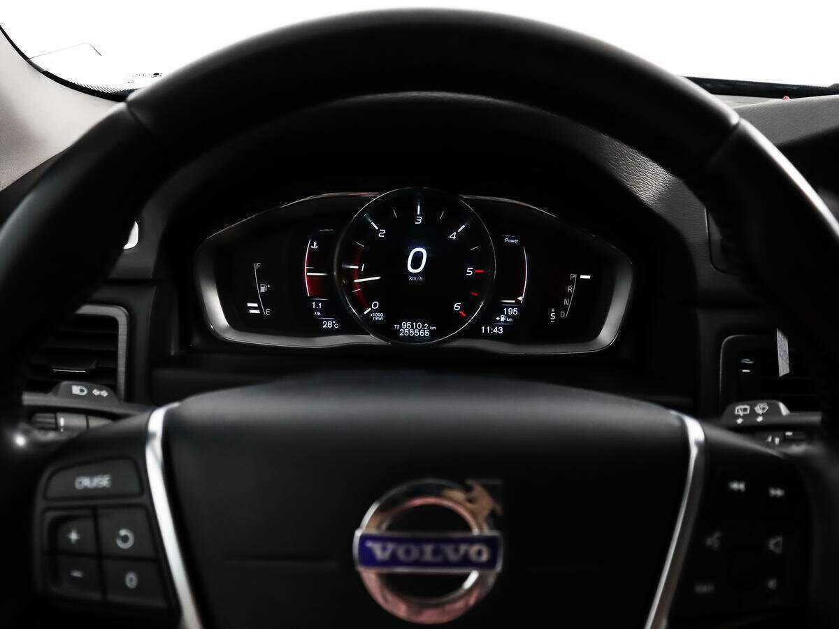 Volvo XC70 б/у, 2014, Автоматическая. Фото: #17