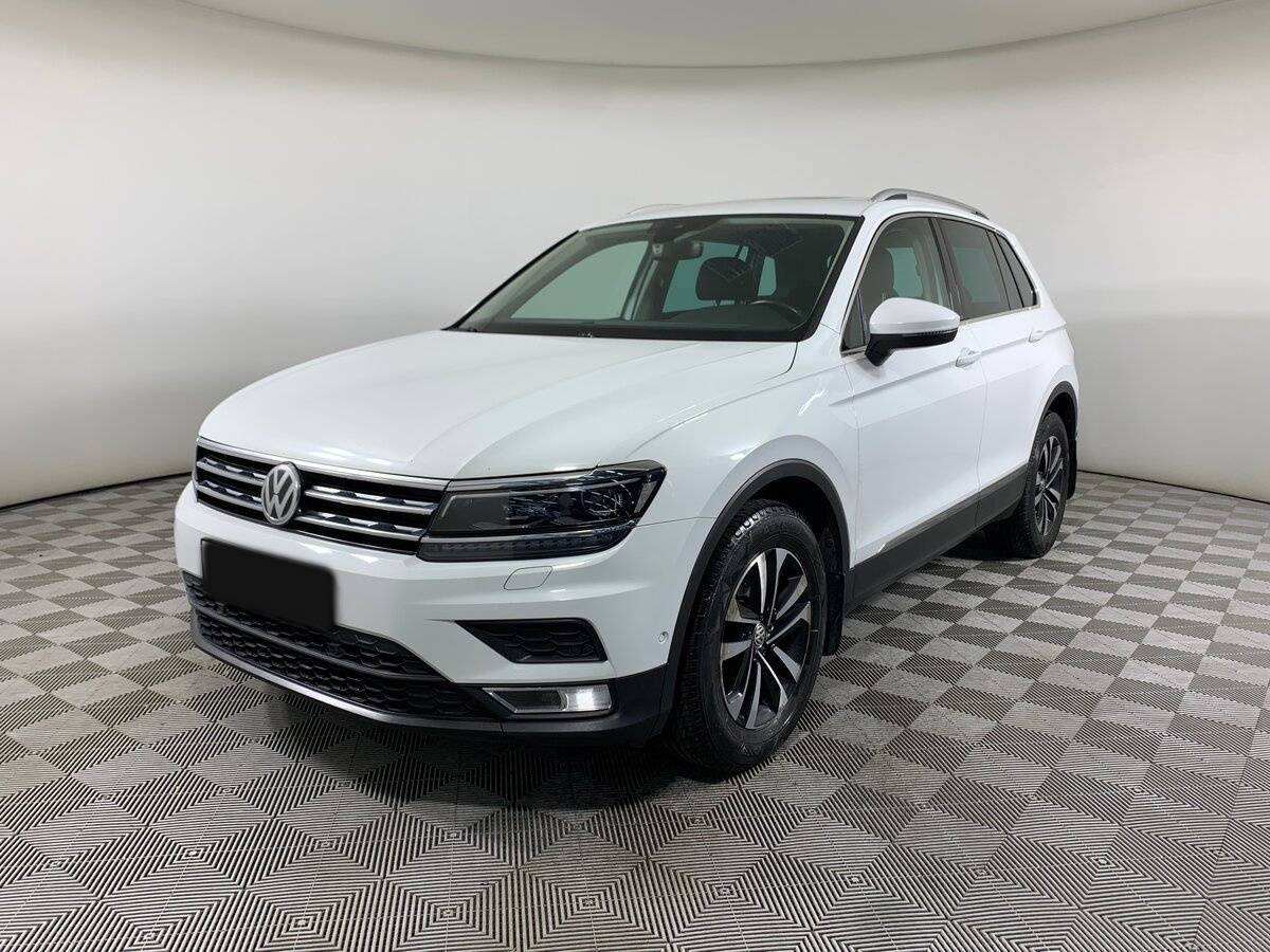 Volkswagen Tiguan б/у, 2019, Роботизированная. Посмотреть фото