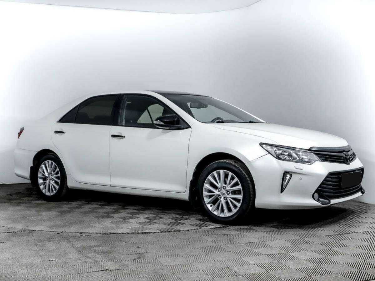 Toyota Camry б/у, 2015, Автоматическая. Фото: #2