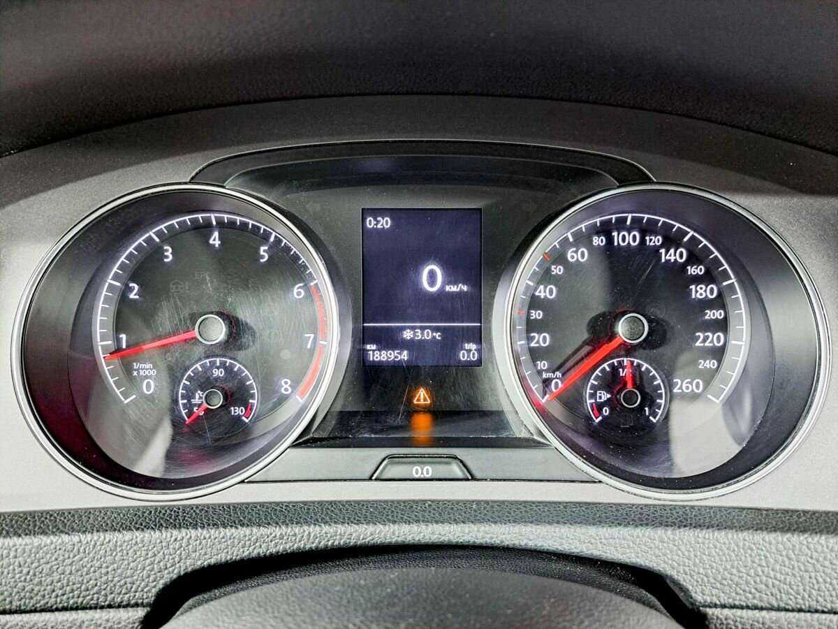 Volkswagen Golf б/у, 2013, Механическая. Фото: #10