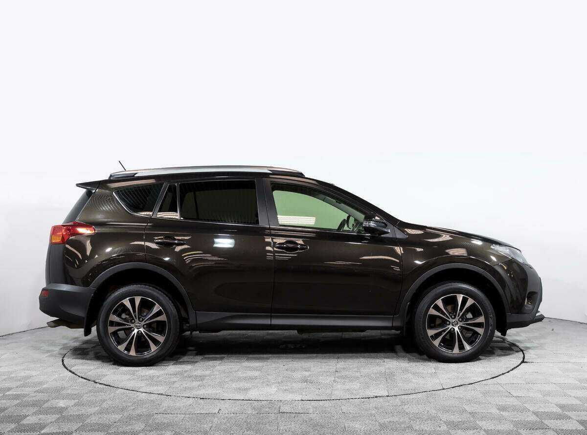 Toyota RAV4 б/у, 2015, Автоматическая. Фото: #2