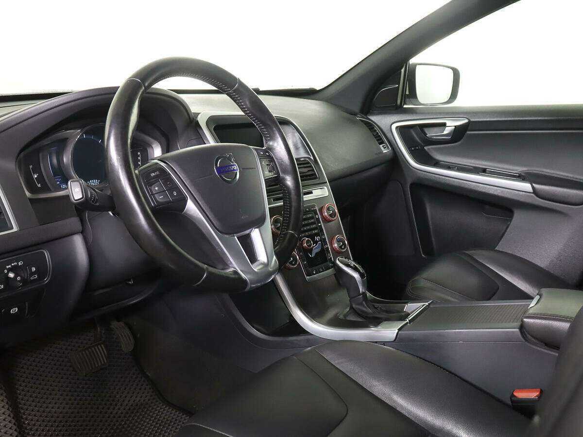 Volvo XC60 б/у, 2015, Автоматическая. Фото: #12