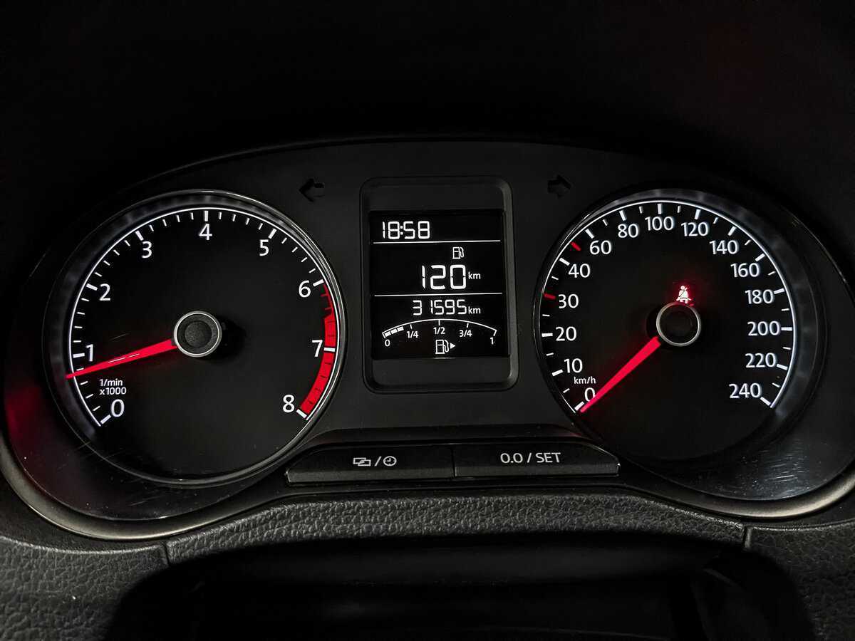 Volkswagen Polo б/у, 2018, Механическая. Фото: #15