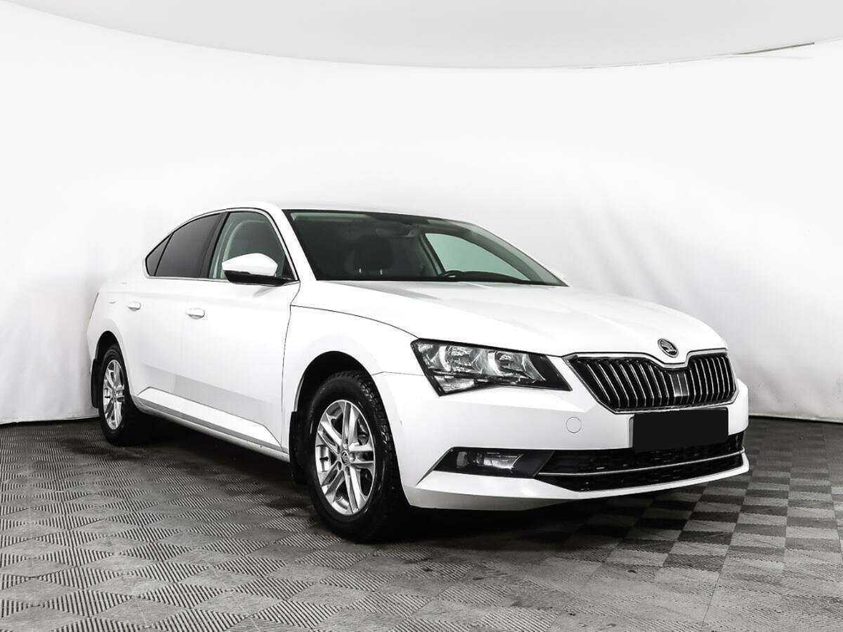 Skoda Superb б/у, 2016, Роботизированная. Фото: #2