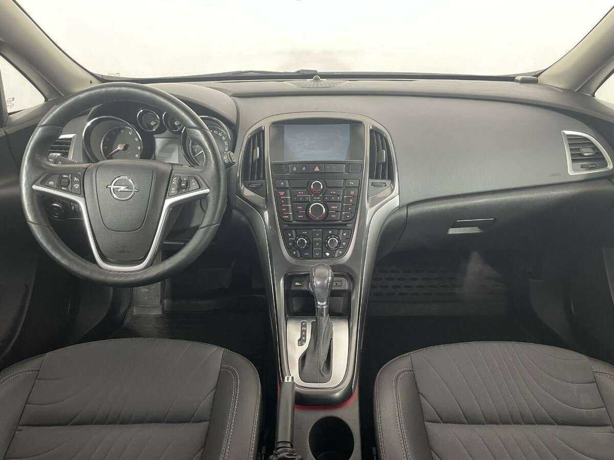 Opel Astra б/у, 2013, Автоматическая. Фото: #6