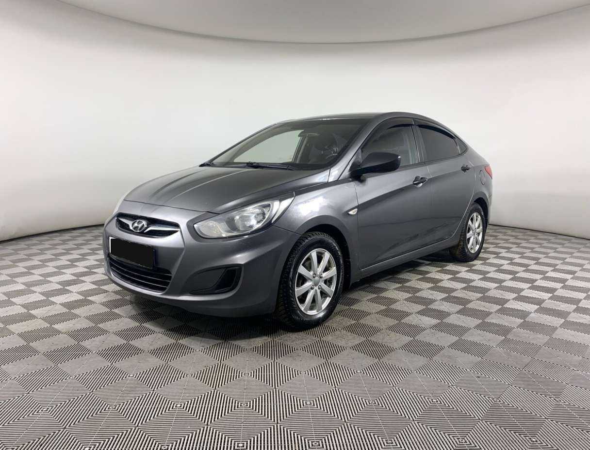 Hyundai Solaris б/у, 2012, Механическая. Фото: #0