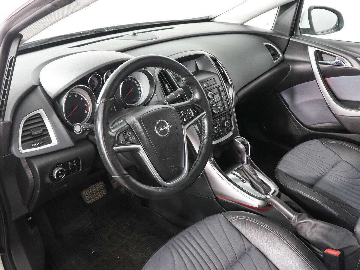 Opel Astra б/у, 2013, Автоматическая. Фото: #8