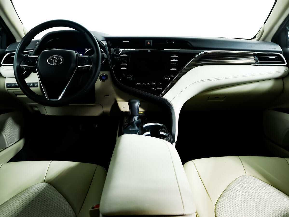 Toyota Camry б/у, 2020, Автоматическая. Фото: #10
