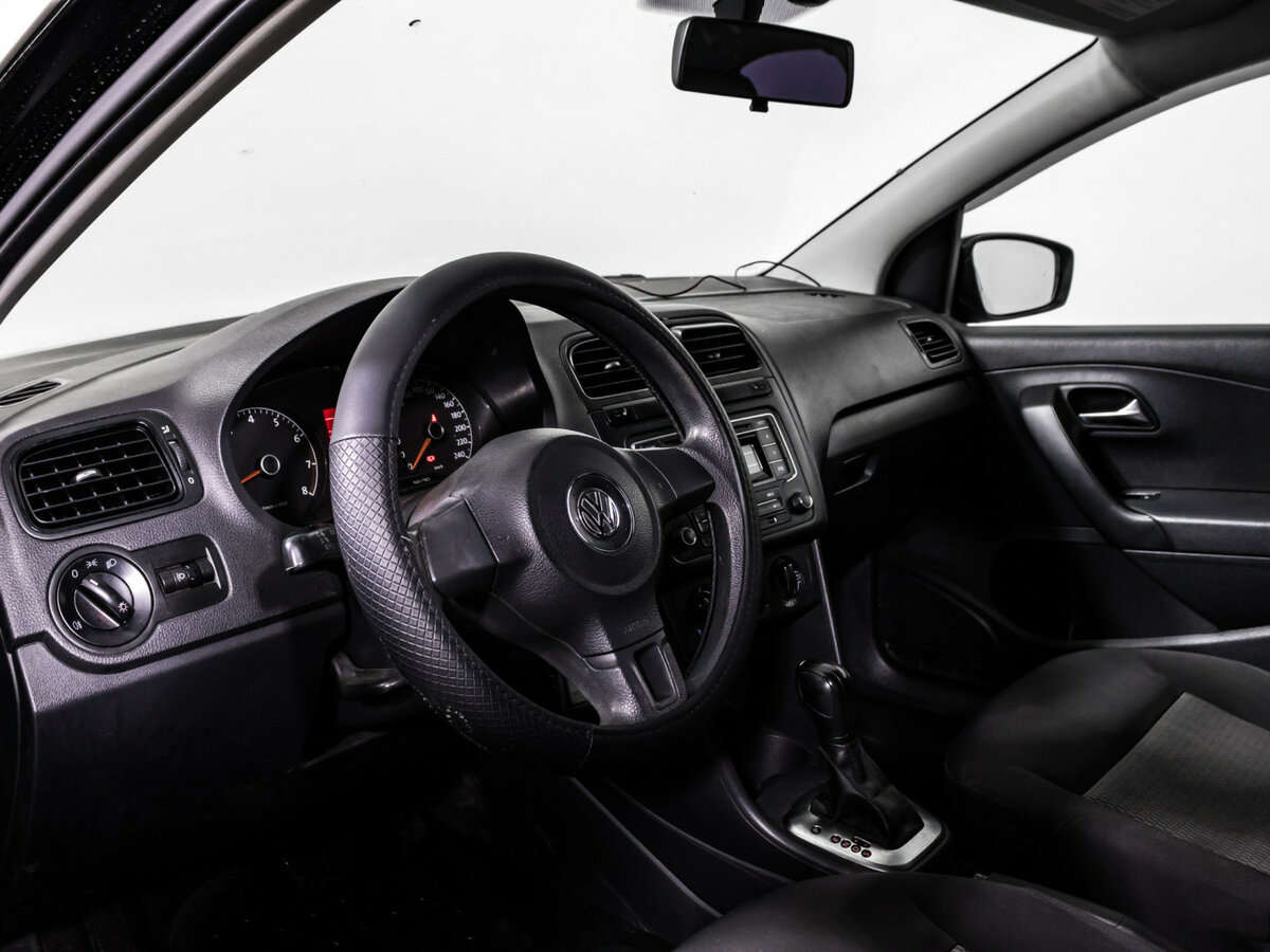 Volkswagen Polo б/у, 2012, Автоматическая. Фото: #10