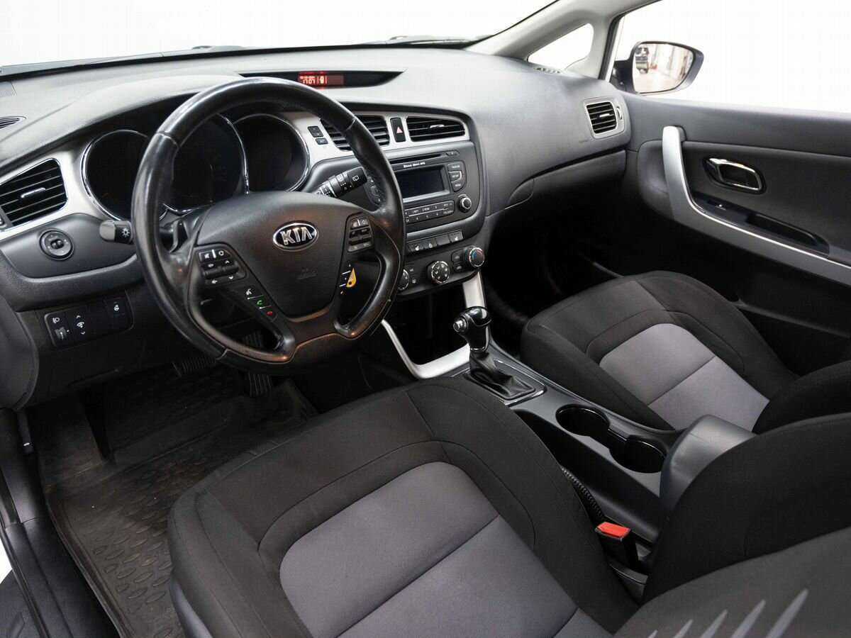Kia Ceed б/у, 2014, Автоматическая. Фото: #6