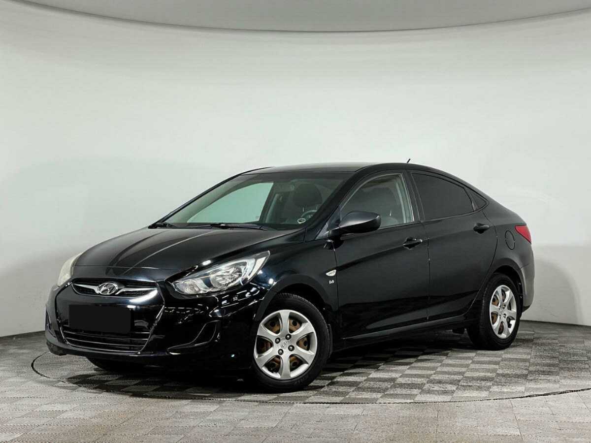 Hyundai Solaris б/у, 2012, Механическая. Посмотреть фото