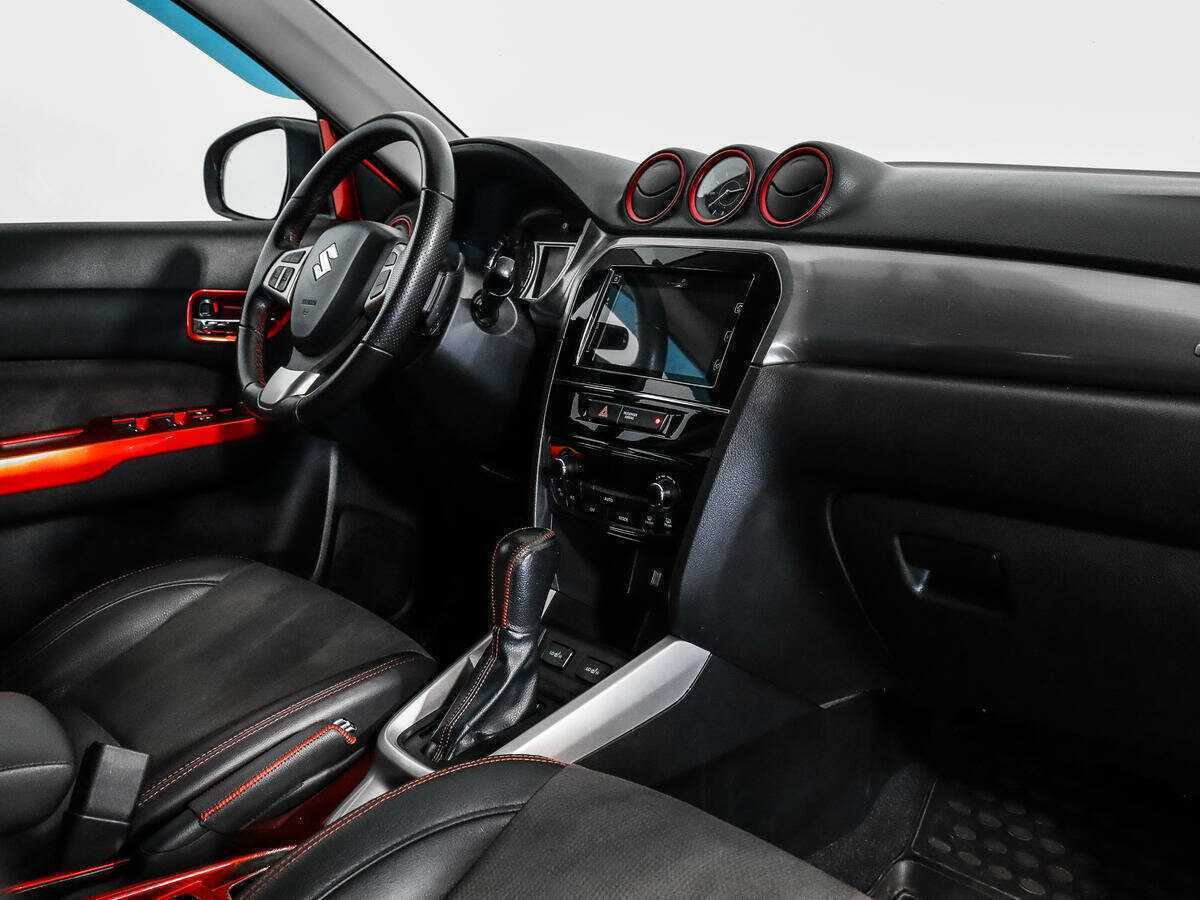 Suzuki Vitara б/у, 2017, Автоматическая. Фото: #11