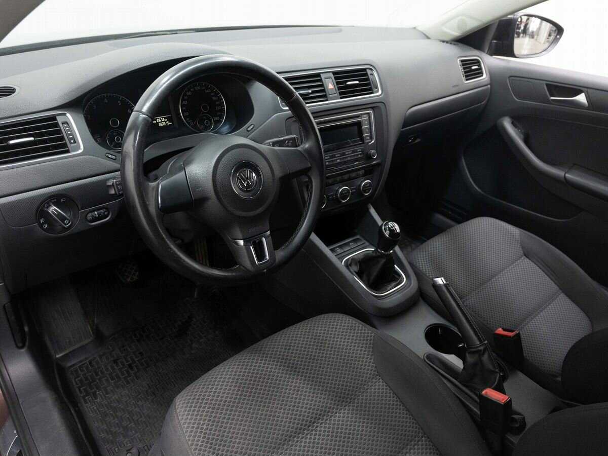 Volkswagen Jetta б/у, 2014, Механическая. Фото: #8