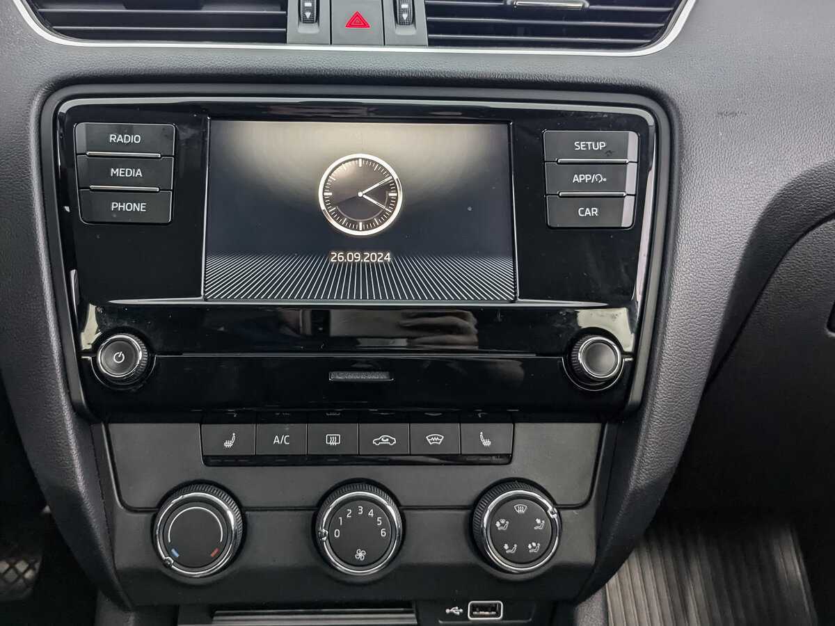 Skoda Octavia б/у, 2019, Механическая. Фото: #16