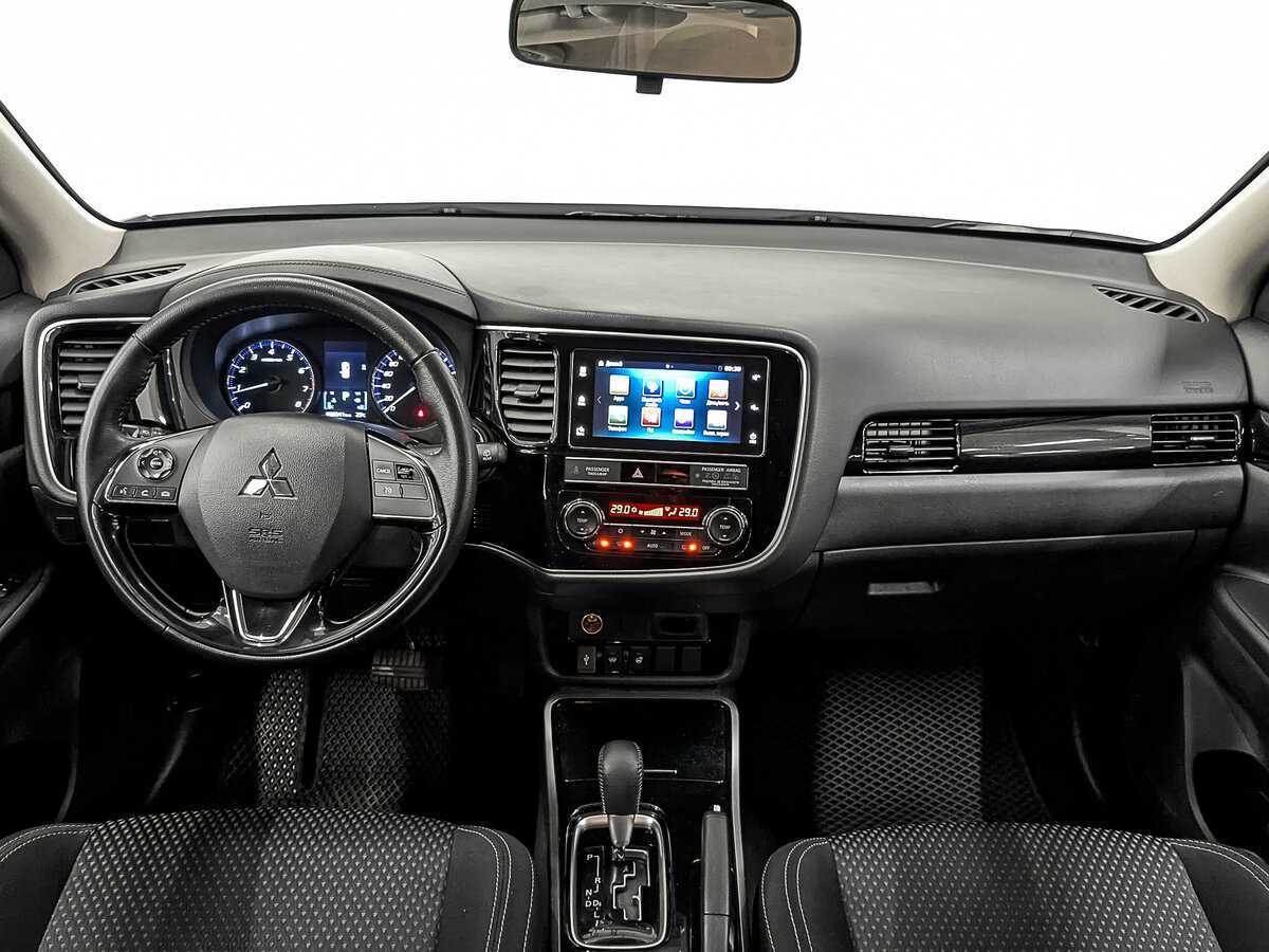 Mitsubishi Outlander б/у, 2020, Вариатор. Фото: #13