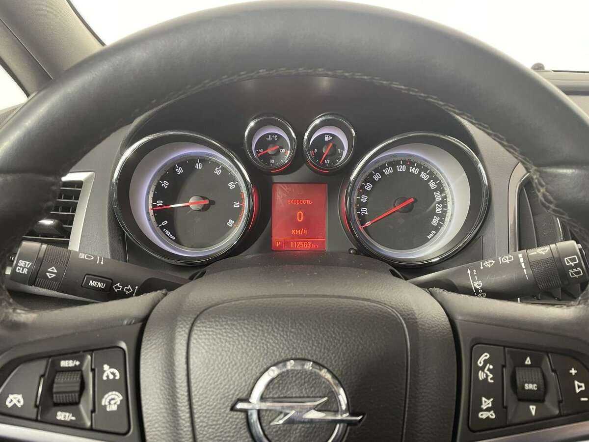 Opel Astra б/у, 2013, Автоматическая. Фото: #10