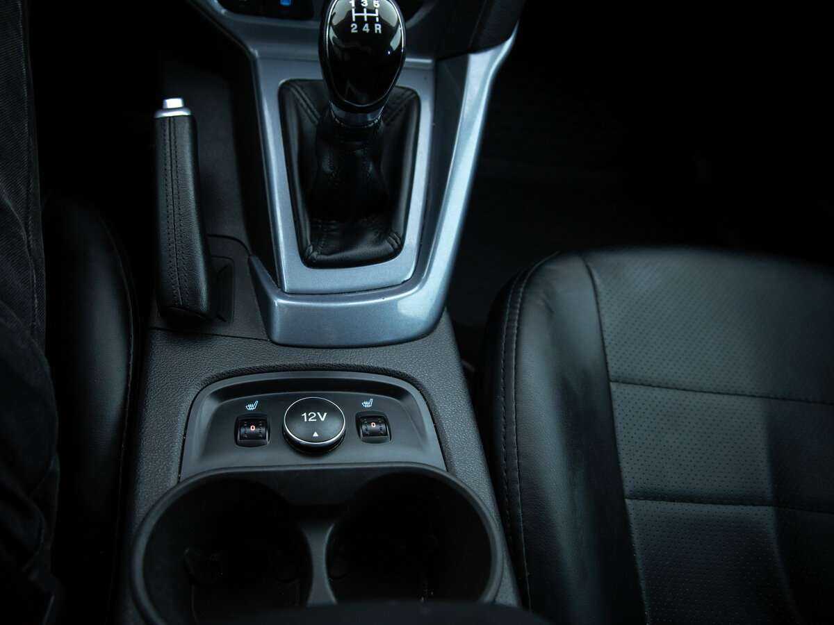 Ford Focus б/у, 2012, Механическая. Фото: #11
