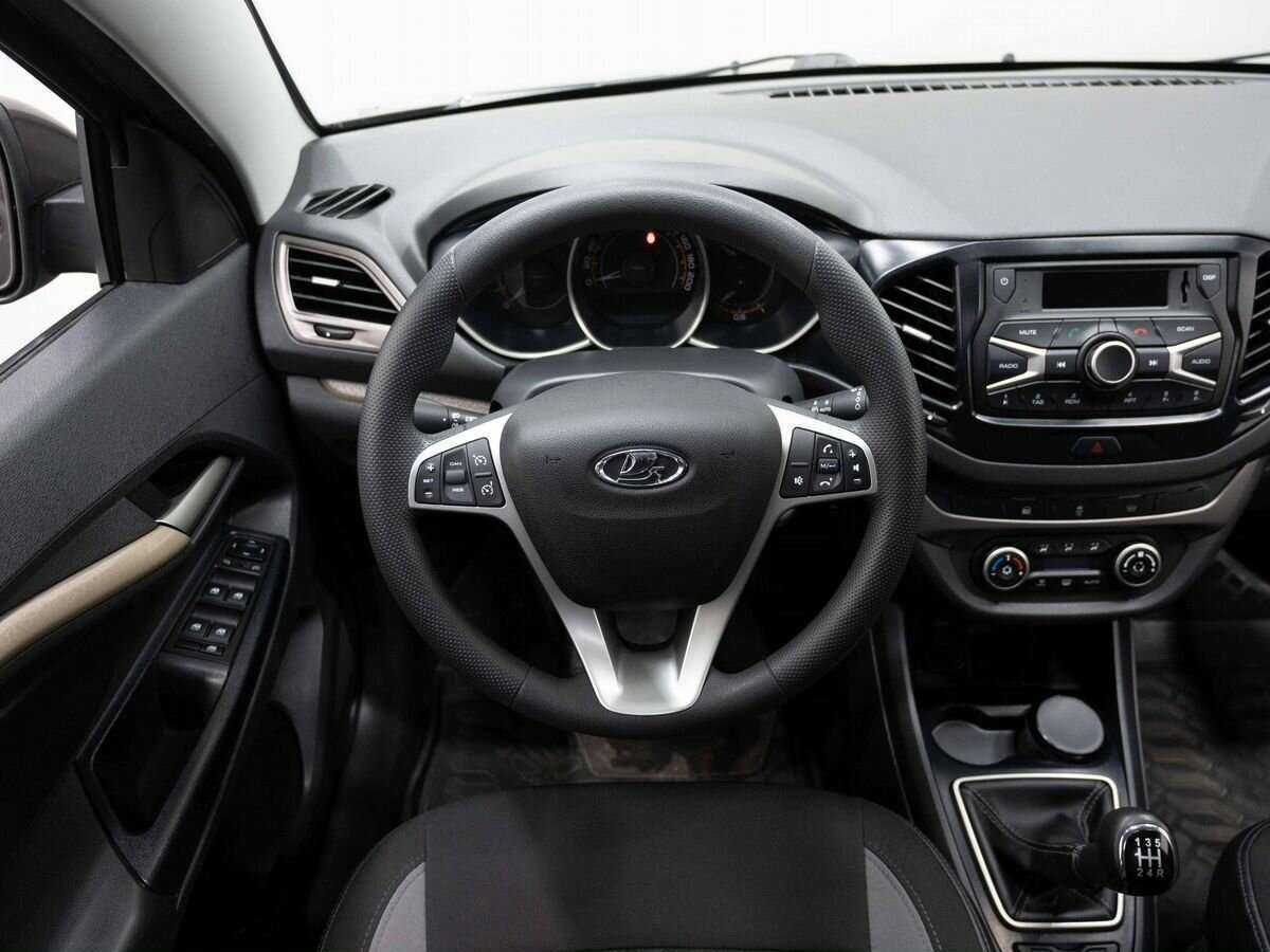 Lada (ВАЗ) Vesta б/у, 2018, Механическая. Фото: #15