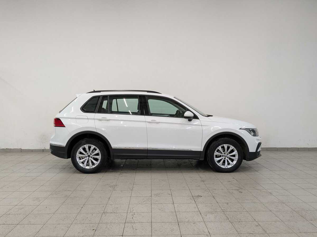 Volkswagen Tiguan б/у, 2021, Роботизированная. Фото: #3