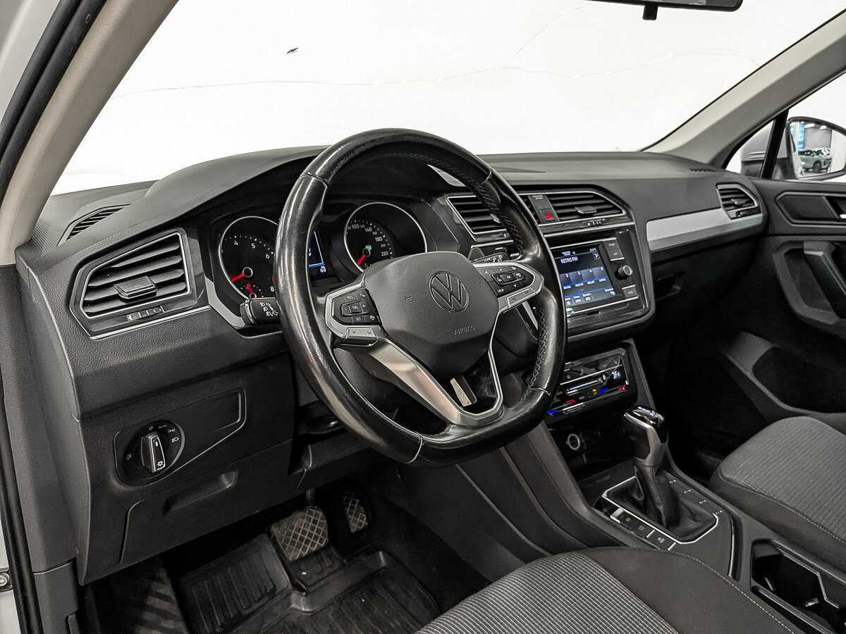 Volkswagen Tiguan б/у, 2021, Роботизированная. Фото: #13