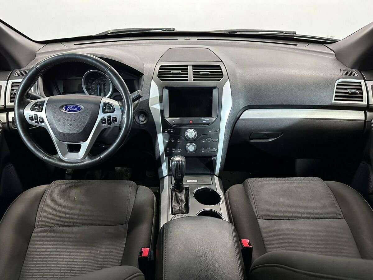 Ford Explorer б/у, 2013, Автоматическая. Фото: #8