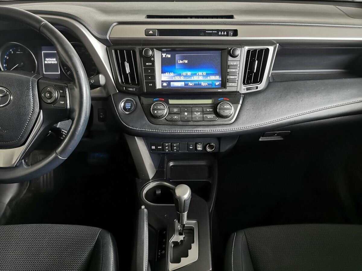 Toyota RAV4 б/у, 2018, Автоматическая. Фото: #10