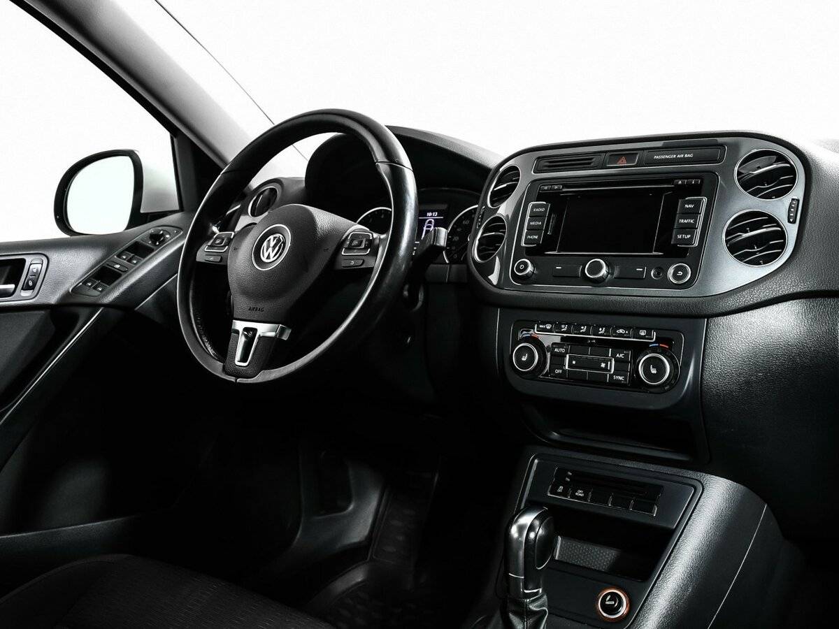 Volkswagen Tiguan б/у, 2015, Автоматическая. Фото: #8