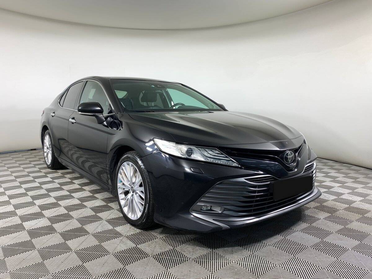 Toyota Camry б/у, 2018, Автоматическая. Фото: #2