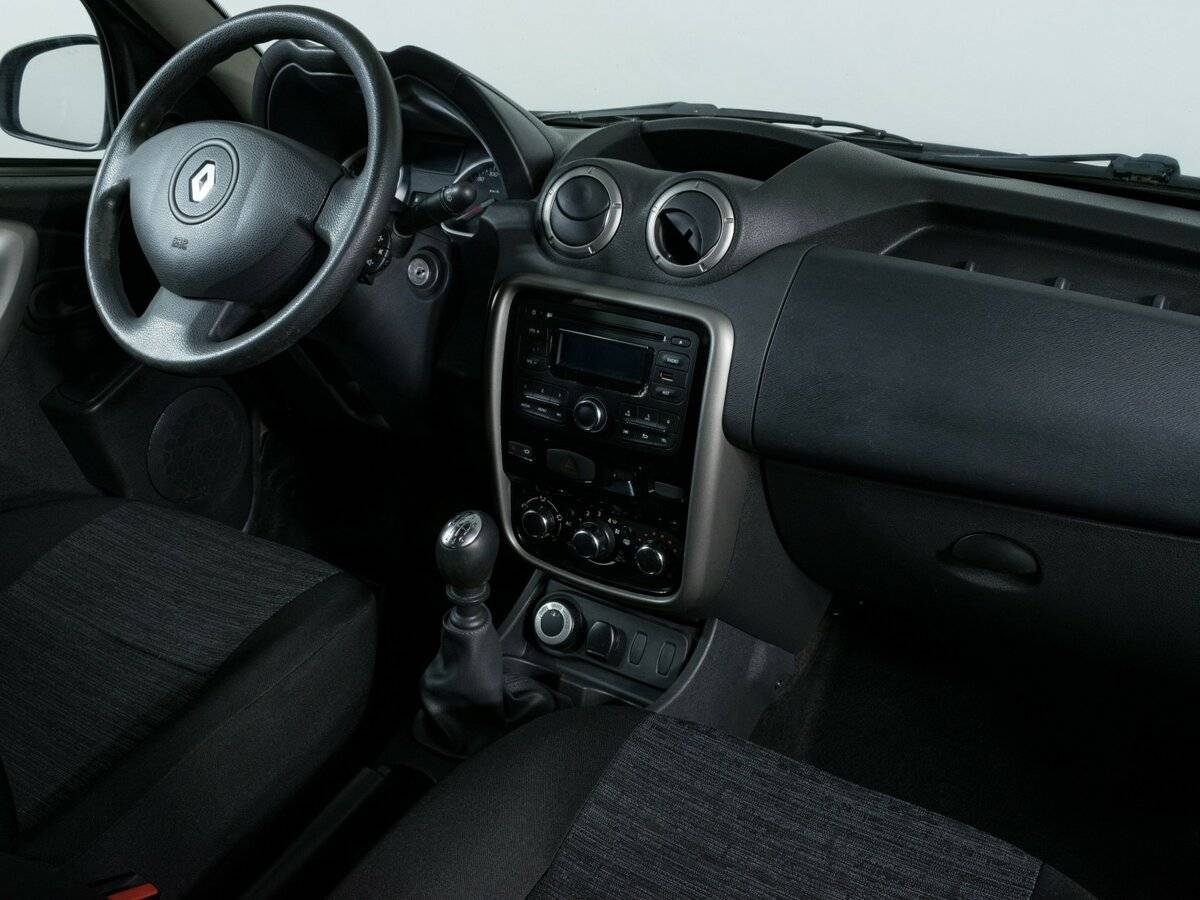 Renault Duster б/у, 2014, Механическая. Фото: #9