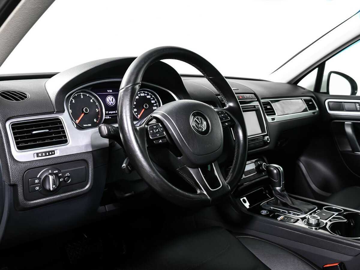 Volkswagen Touareg б/у, 2016, Автоматическая. Фото: #11