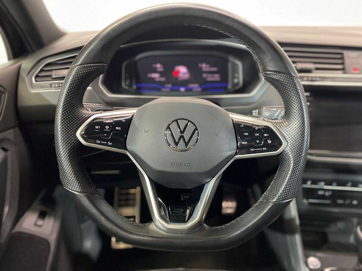 Volkswagen Tiguan б/у, 2021, Роботизированная. Фото: #11