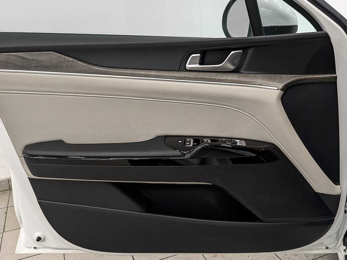 Kia K5 б/у, 2022, Автоматическая. Фото: #17