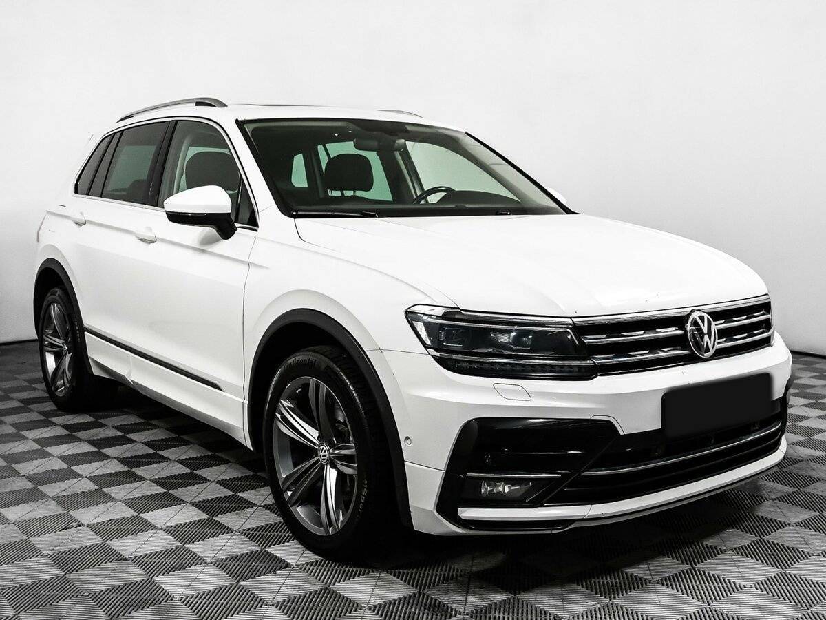 Volkswagen Tiguan б/у, 2018, Роботизированная. Фото: #2