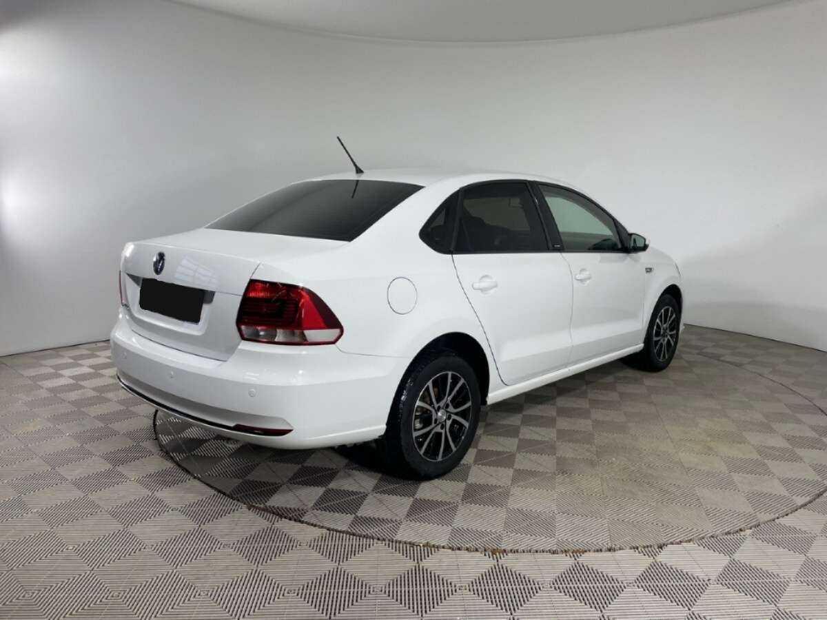 Volkswagen Polo б/у, 2016, Автоматическая. Фото: #3