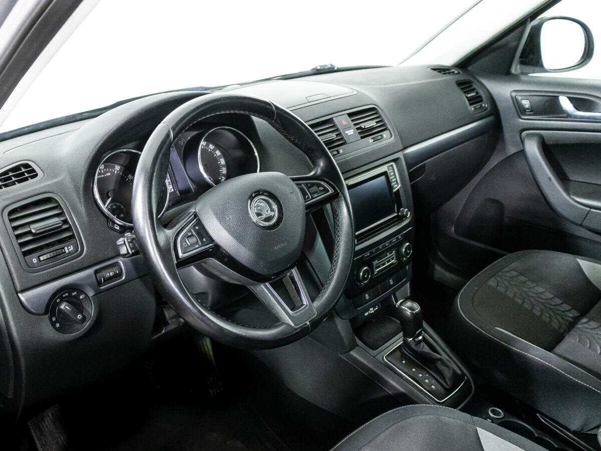 Skoda Yeti б/у, 2015, Автоматическая. Фото: #10
