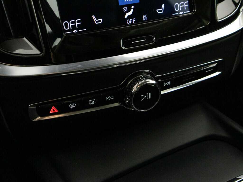 Volvo V60 б/у, 2018, Автоматическая. Фото: #17