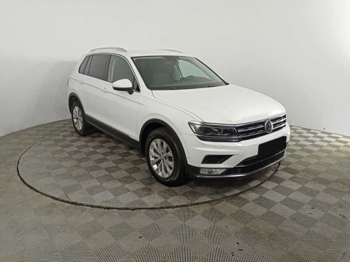 Volkswagen Tiguan б/у, 2017, Роботизированная. Фото: #2