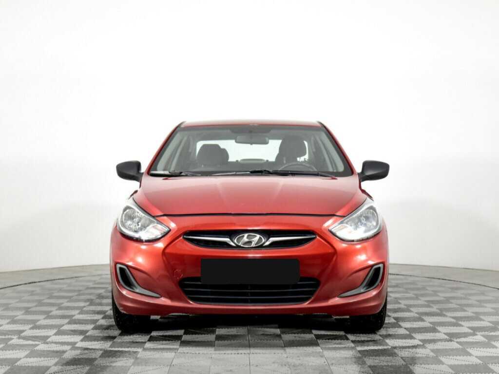 Hyundai Solaris б/у, 2013, Механическая. Фото: #1
