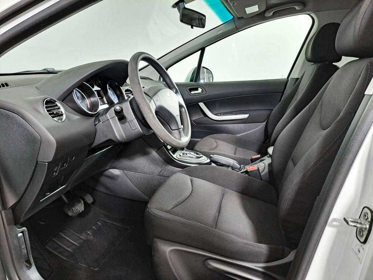 Peugeot 408 б/у, 2013, Автоматическая. Фото: #11