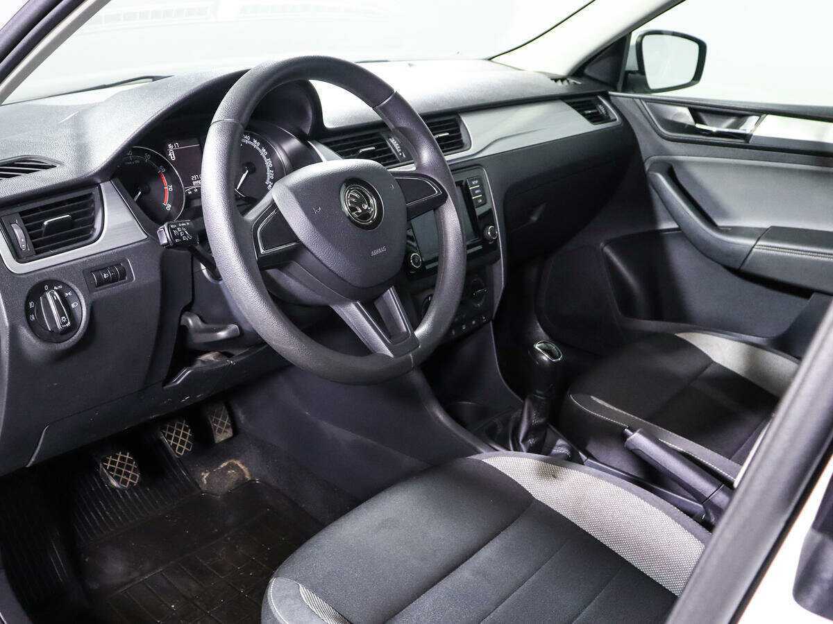 Skoda Rapid б/у, 2019, Механическая. Фото: #11