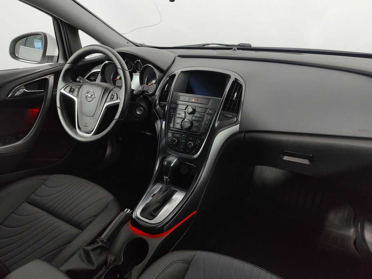 Opel Astra б/у, 2014, Автоматическая. Фото: #10