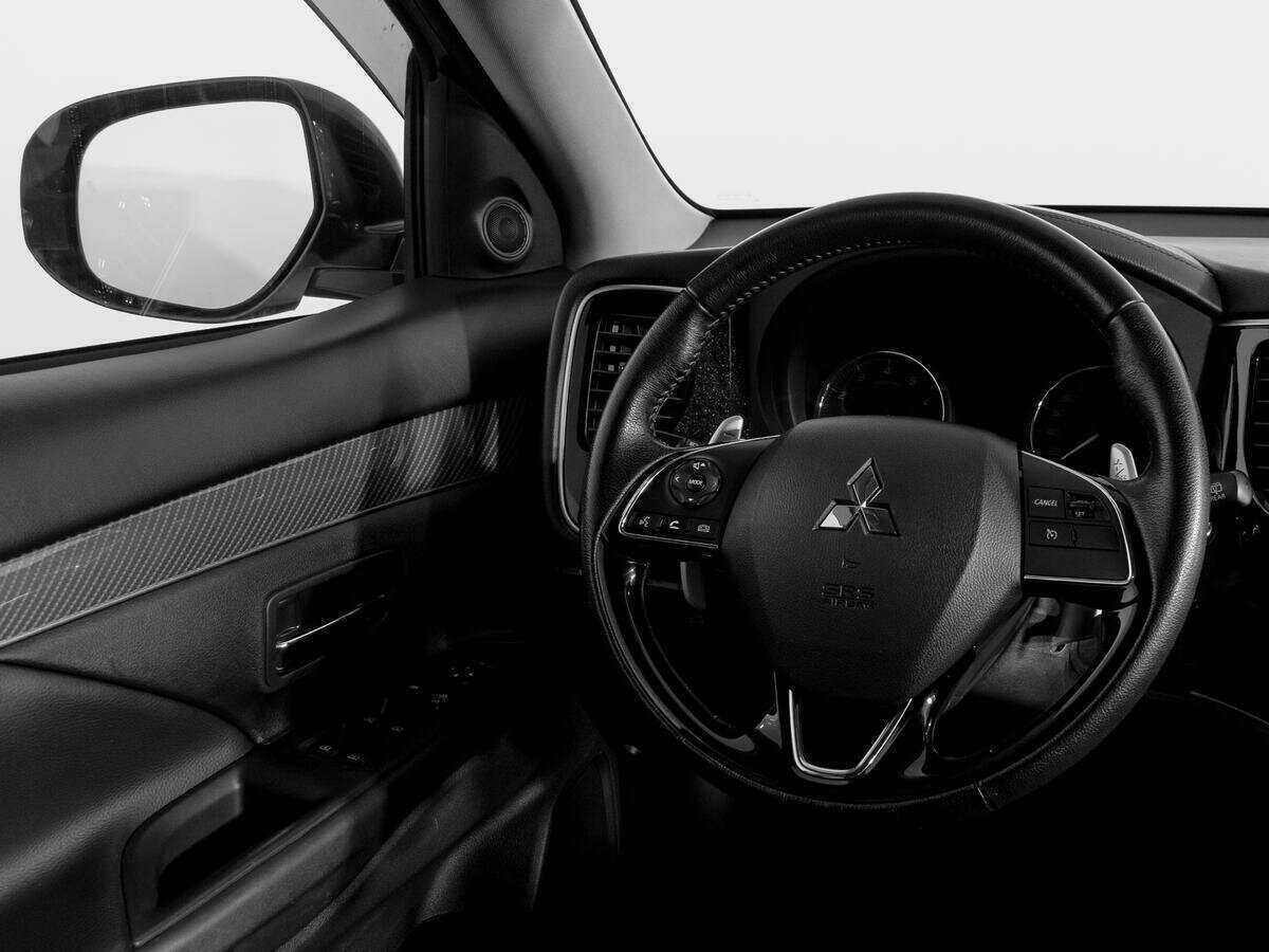 Mitsubishi Outlander б/у, 2021, Вариатор. Фото: #14