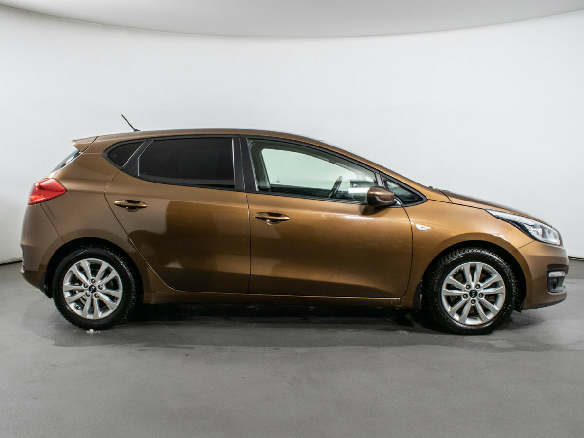 Kia Ceed б/у, 2016, Автоматическая. Фото: #3