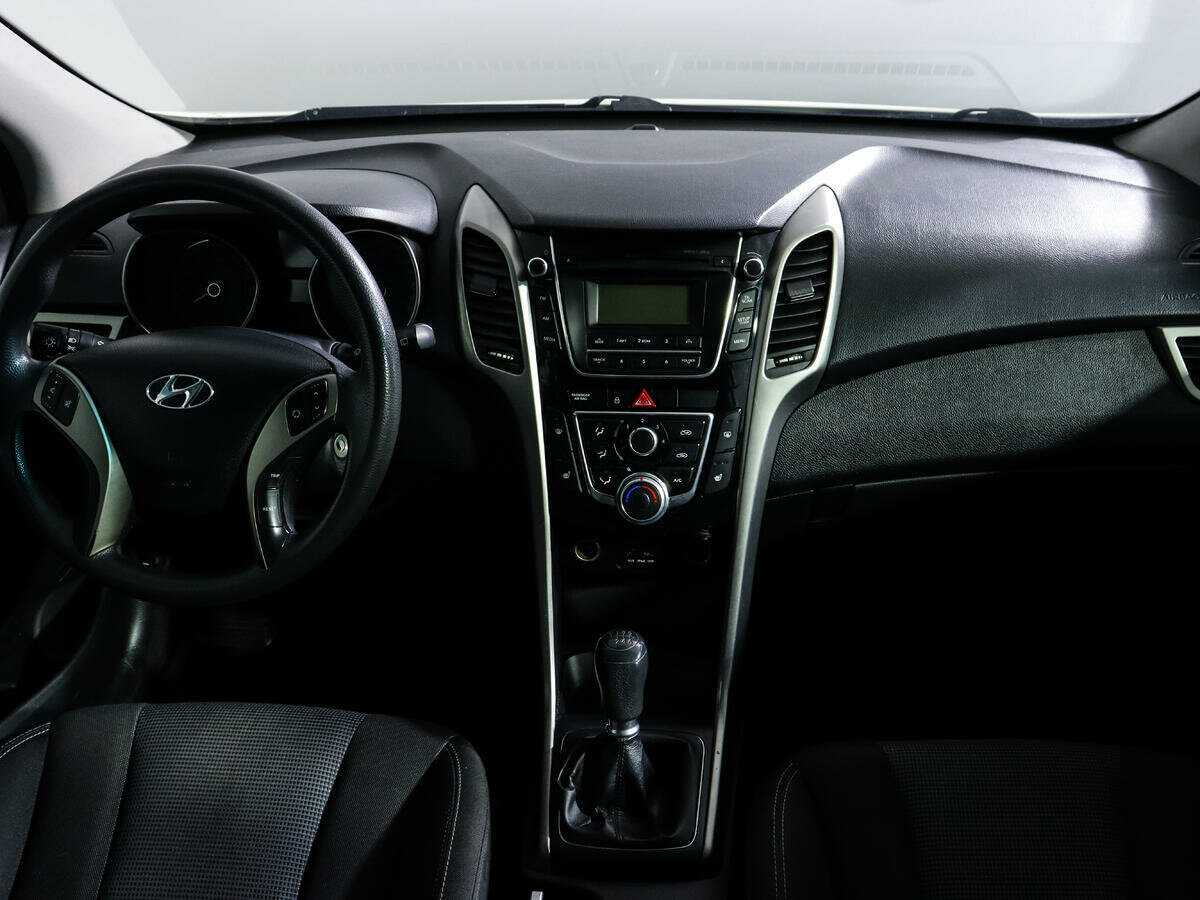 Hyundai i30 б/у, 2013, Механическая. Фото: #11
