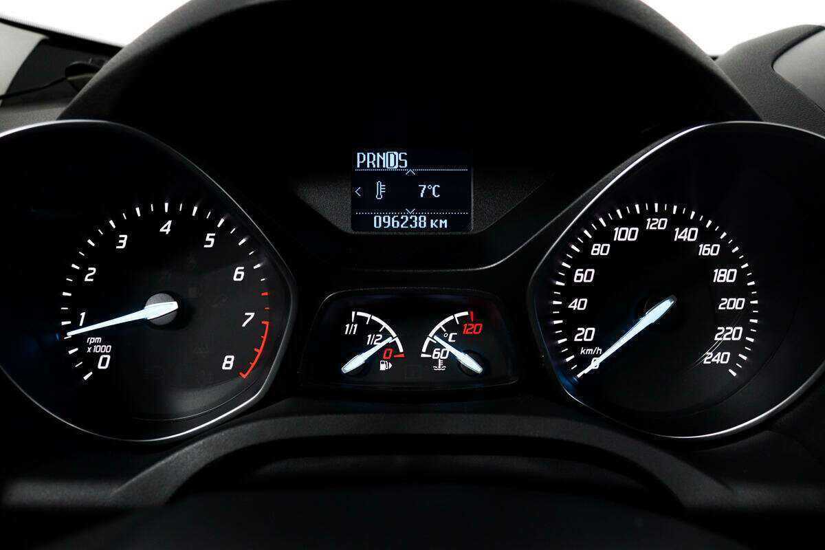 Ford Kuga б/у, 2015, Автоматическая. Фото: #9