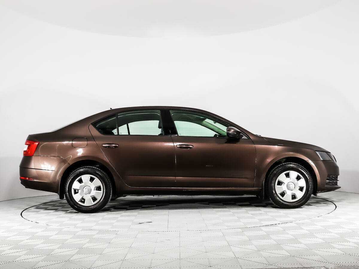 Skoda Octavia б/у, 2017, Автоматическая. Фото: #3
