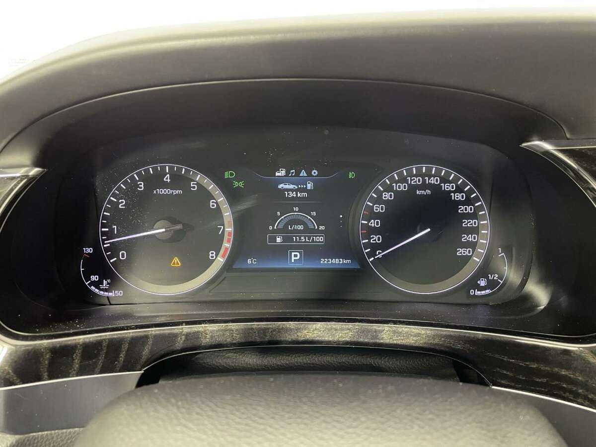 Hyundai Equus б/у, 2013, Автоматическая. Фото: #10