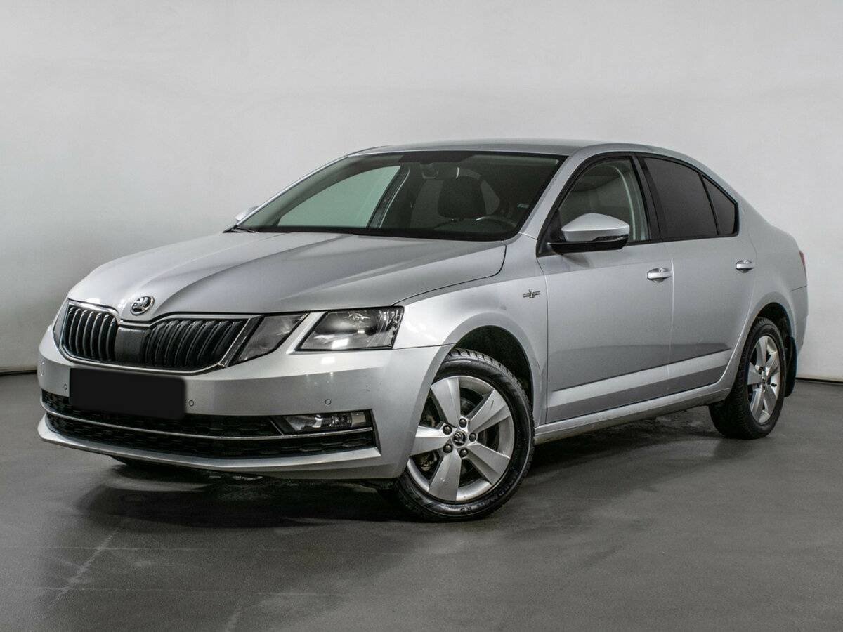 Skoda Octavia б/у, 2018, Роботизированная. Посмотреть фото