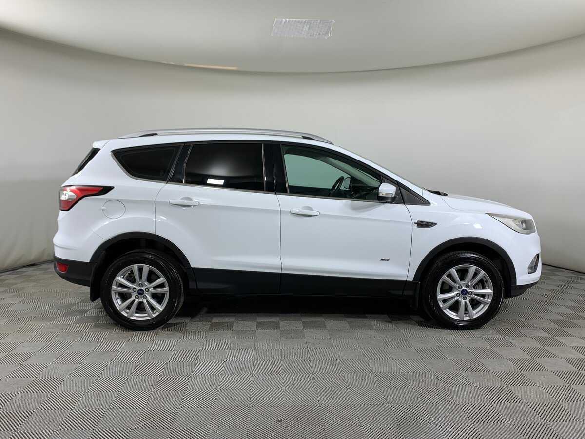 Ford Kuga б/у, 2017, Автоматическая. Фото: #3