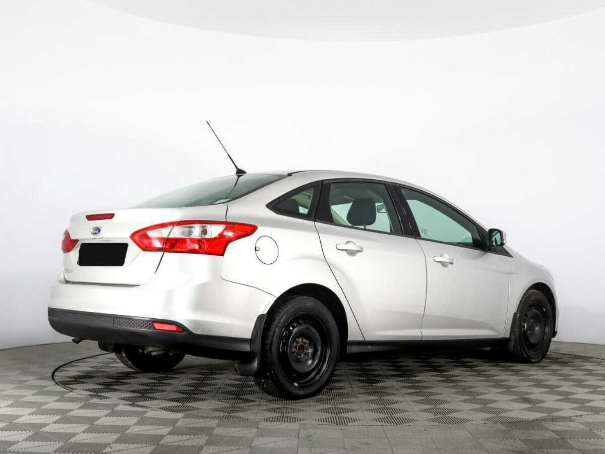 Ford Focus б/у, 2013, Механическая. Фото: #4